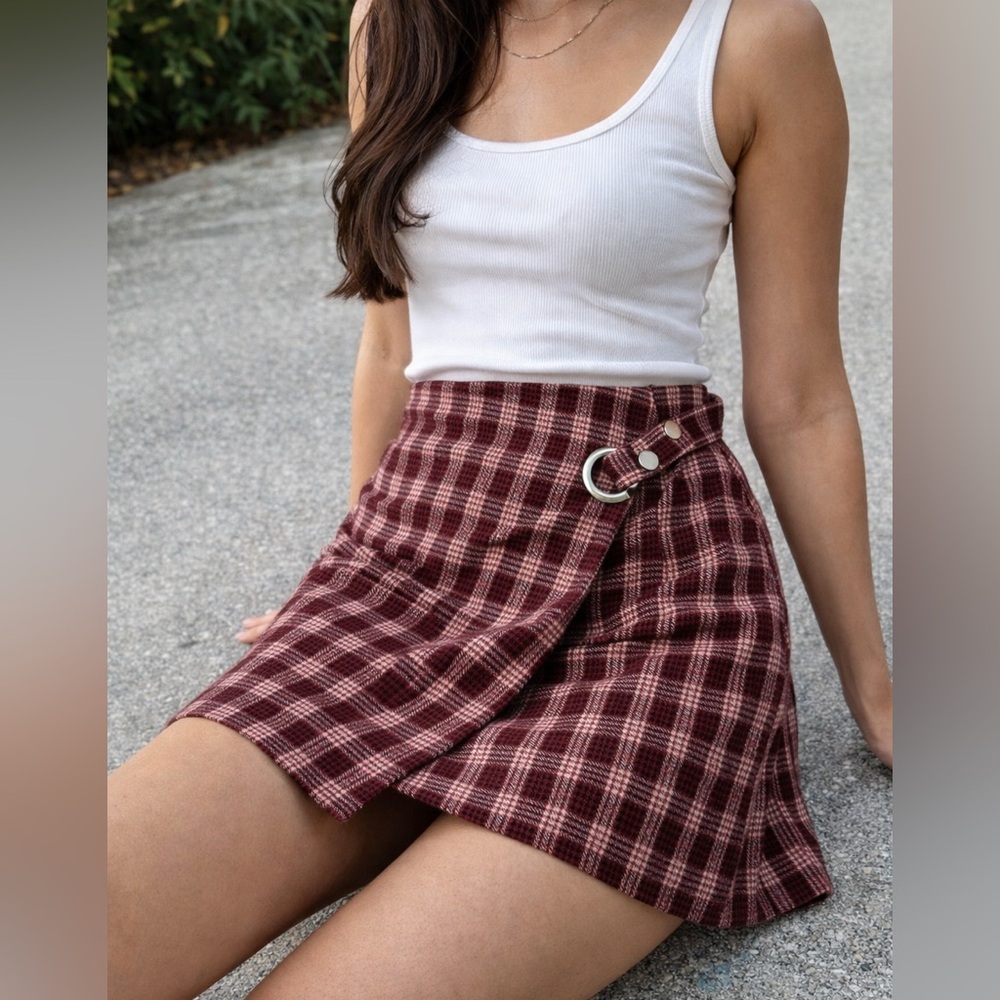 Francesca’s Plaid Wrap Skirt Red Mini A-Line Buckle Detail Size L